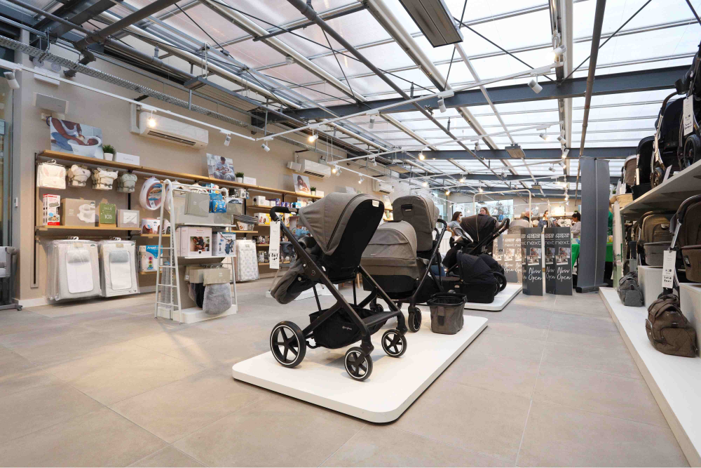 Unbeatable deals, coupons, offers and cashback are available on Find the Perfect Mamas & Papas Pushchair for Your Baby through OODLZ from Mamas & Papas.