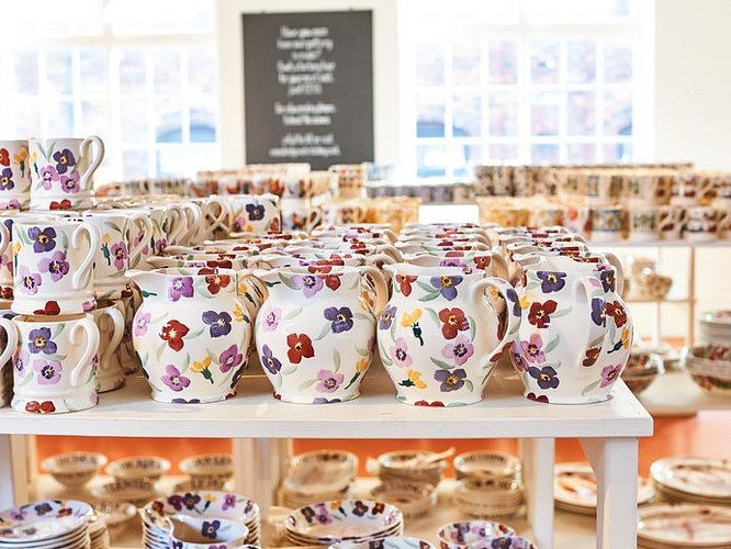Unbeatable deals, coupons, offers and cashback are available on Experience the Beauty of Emma Bridgewater Handmade Ceramics through OODLZ from Emma Bridgewater.