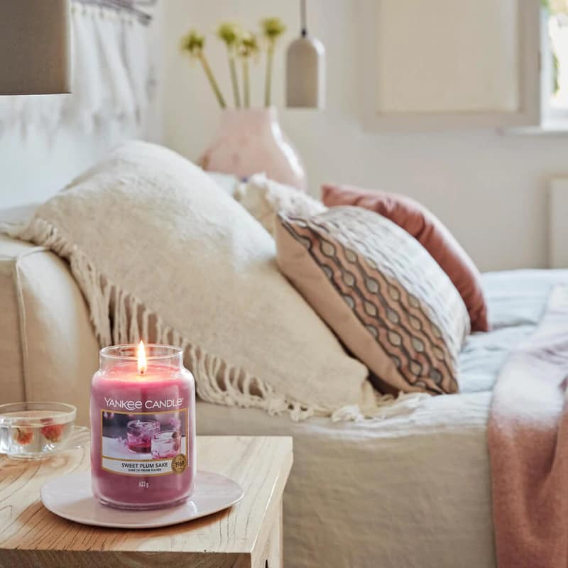 Candles Direct provides unbeatable deals, offers and cashback on Transform Your Home with Premium Candles from Candles Direct via OODLZ.