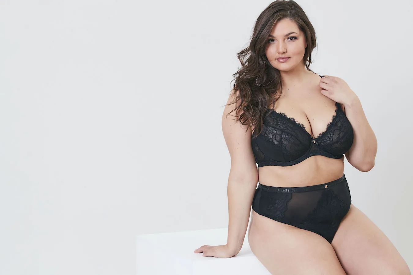 Unbeatable deals, coupons, offers and cashback are available on Experience Luxury and Elegance with Oola Lingerie through OODLZ from Oola Lingerie.