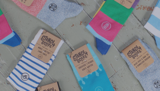 Stand 4 Socks provides unbeatable deals, coupons, offers and cashback via OODLZ cashback.